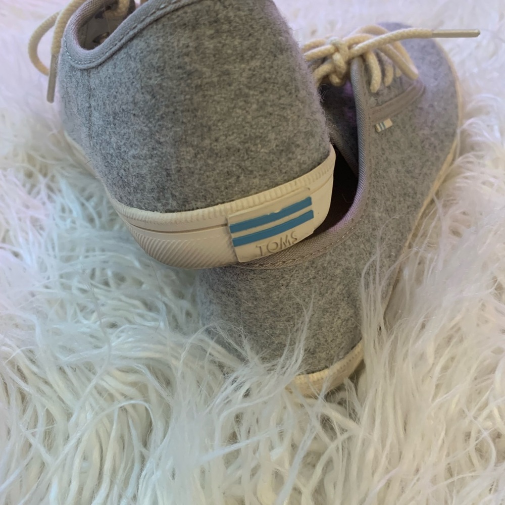 Toms Grey Carmel Shoe View 6